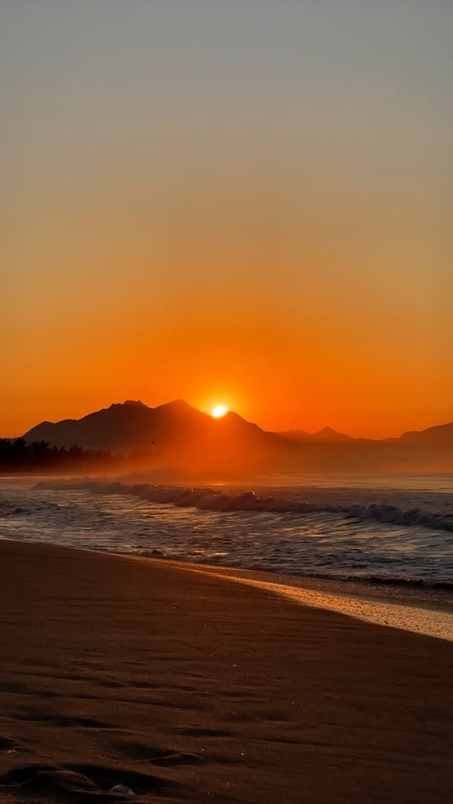 Sunrise at Vista Chinesa